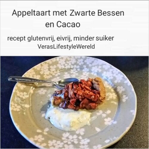 Appeltaart met zwarte bessen en cacao