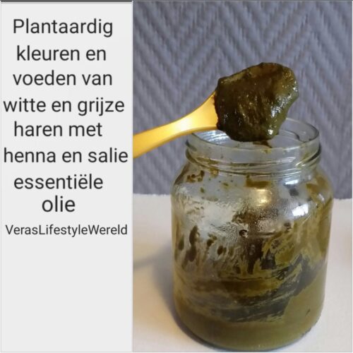 Plantaardig kleuren en voeden van witte en grijze haren met henna en salie essentiële olie