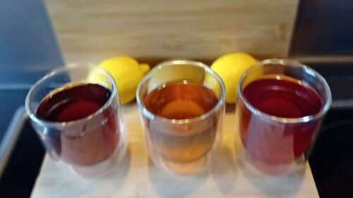 Hoe verf je haren met thee? 3x DIY kleurspoeling en natuurlijke haarverf met thee