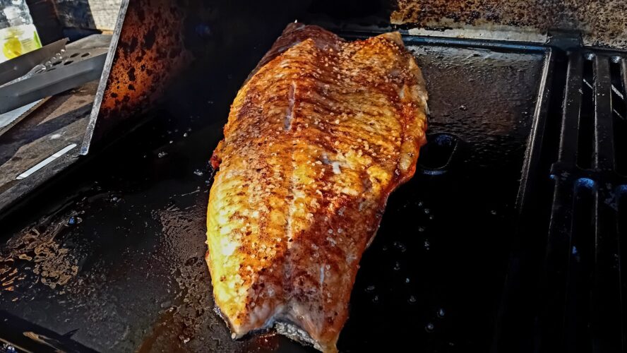 Recept gegrilde zalmfilet met rietsuiker en chili
