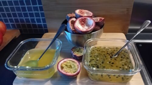 Hoe maak je zelf passiefruit suikersiroop? Surinaamse markoesastroop