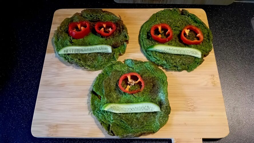 Hoe maak je een groen monster omelet | Halloween eieren recept
