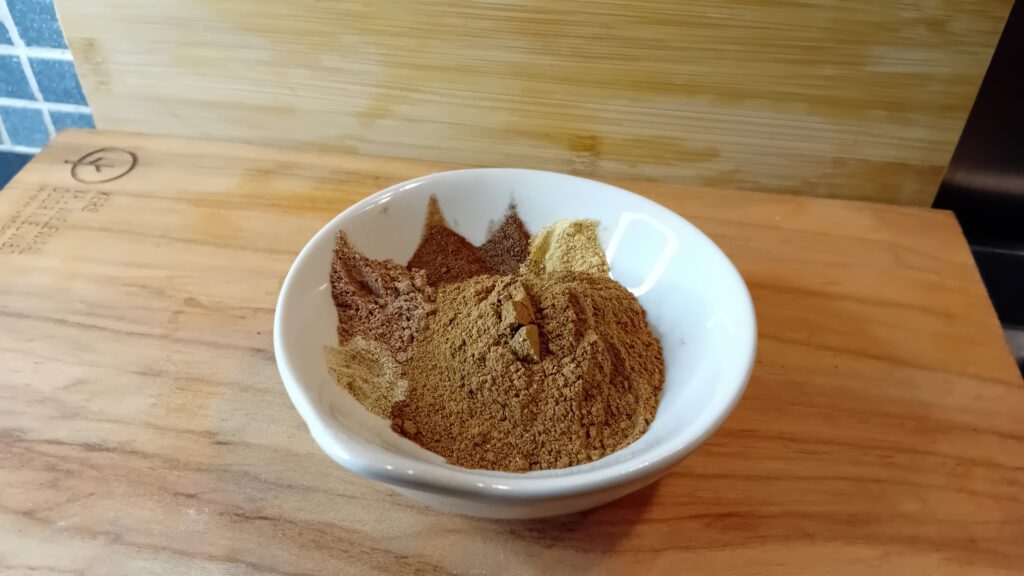 Hoe maak je zelf speculaaskruiden? Handig recept!