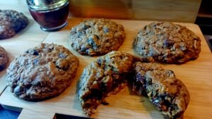 Giant cowboy cookies | Chewy reuzenkoek | Glutenvrij recept