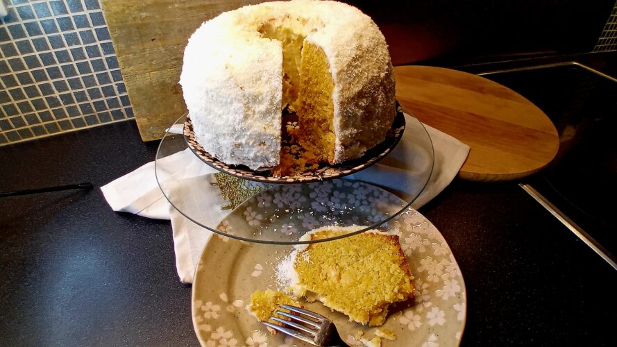 Tom Cruise Cake | Witte chocolade kokos kerst tulbandcake Glutenvrij recept
