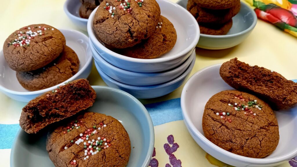 Glutenvrije mokka maizenakoekjes | Twist op Surinaamse gommakoekjes fusion food recept
