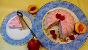 Roomijstaart perziken frambozen | Surinaams fusion recept | No churn pêche melba